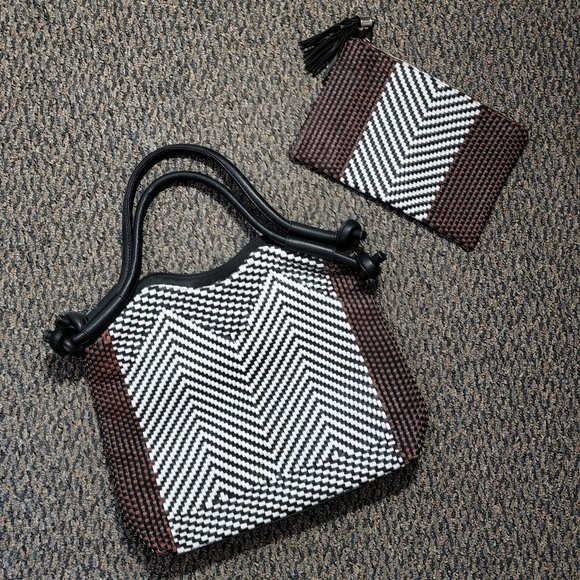 Tribal Chic! NWT Black and White Woven Tote and Makeup Bag Bundle - Picture 2 of 16